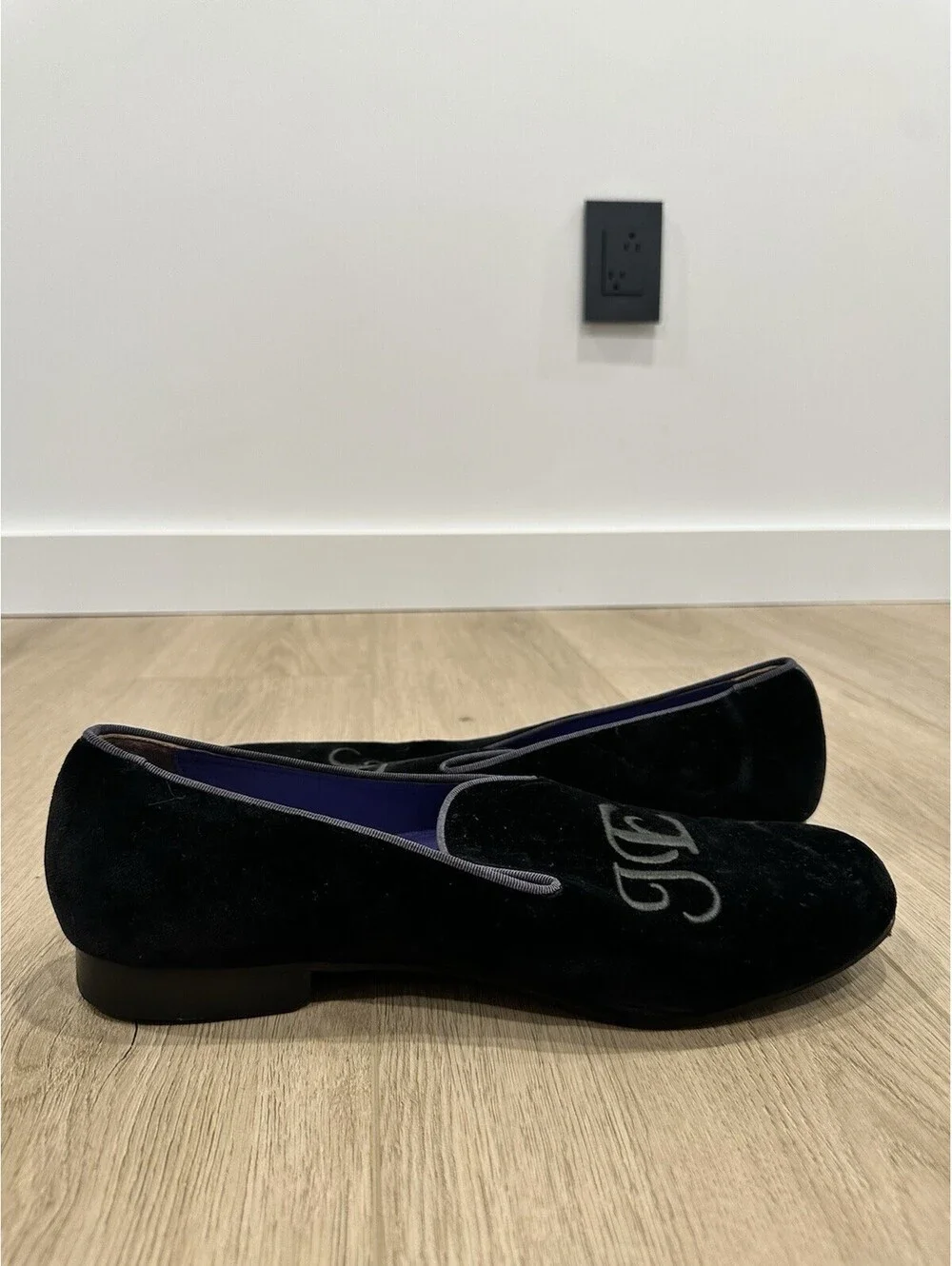 Smythe & Digby Black Velvet Slip-On Loafers Size 12